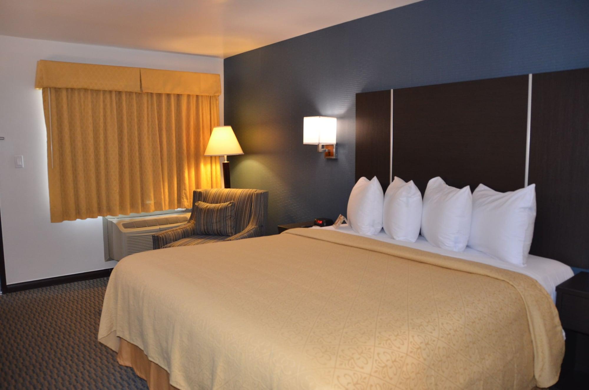 Quality Inn Ontario Airport Convention Center Exterior photo