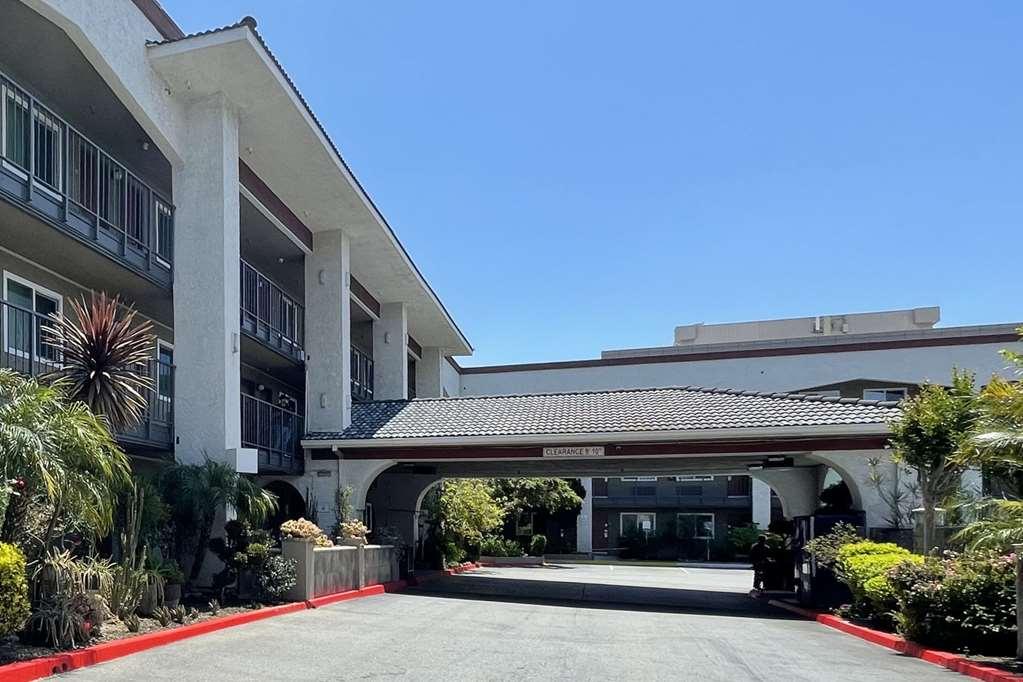 Quality Inn Ontario Airport Convention Center Exterior photo