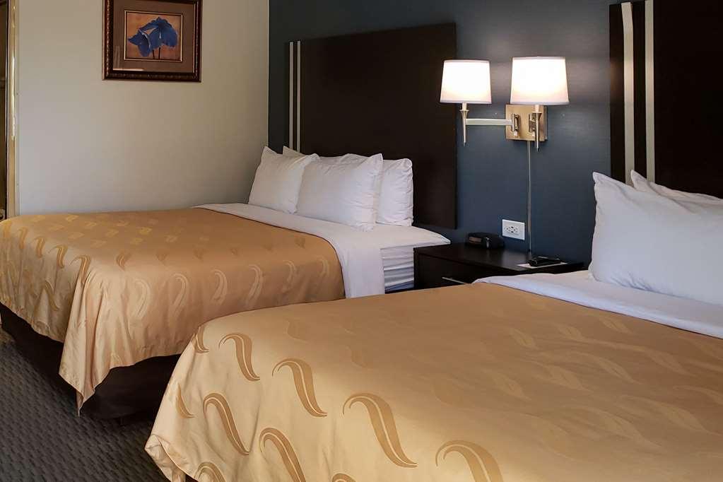 Quality Inn Ontario Airport Convention Center Room photo
